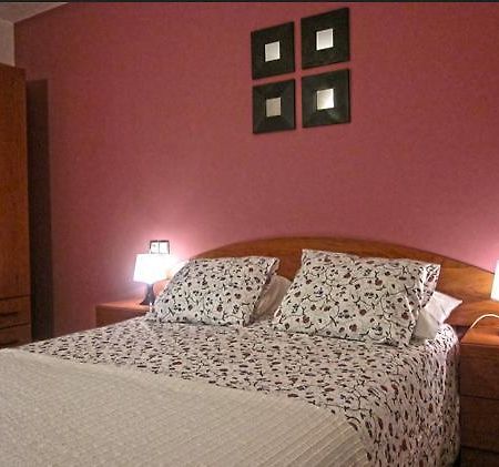Apartamentos Los Mayos De Albarracín Chambre photo