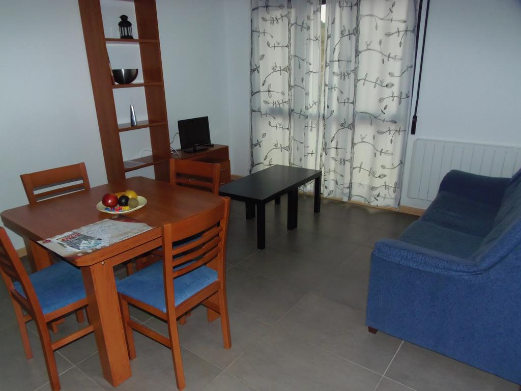 Apartamentos Los Mayos De Albarracín Chambre photo